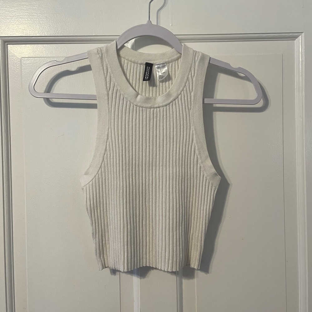 Small Off-white Fitted Crop